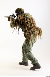 Alex Lee in ghillie Crouching Shooting crouching shooting whole body…